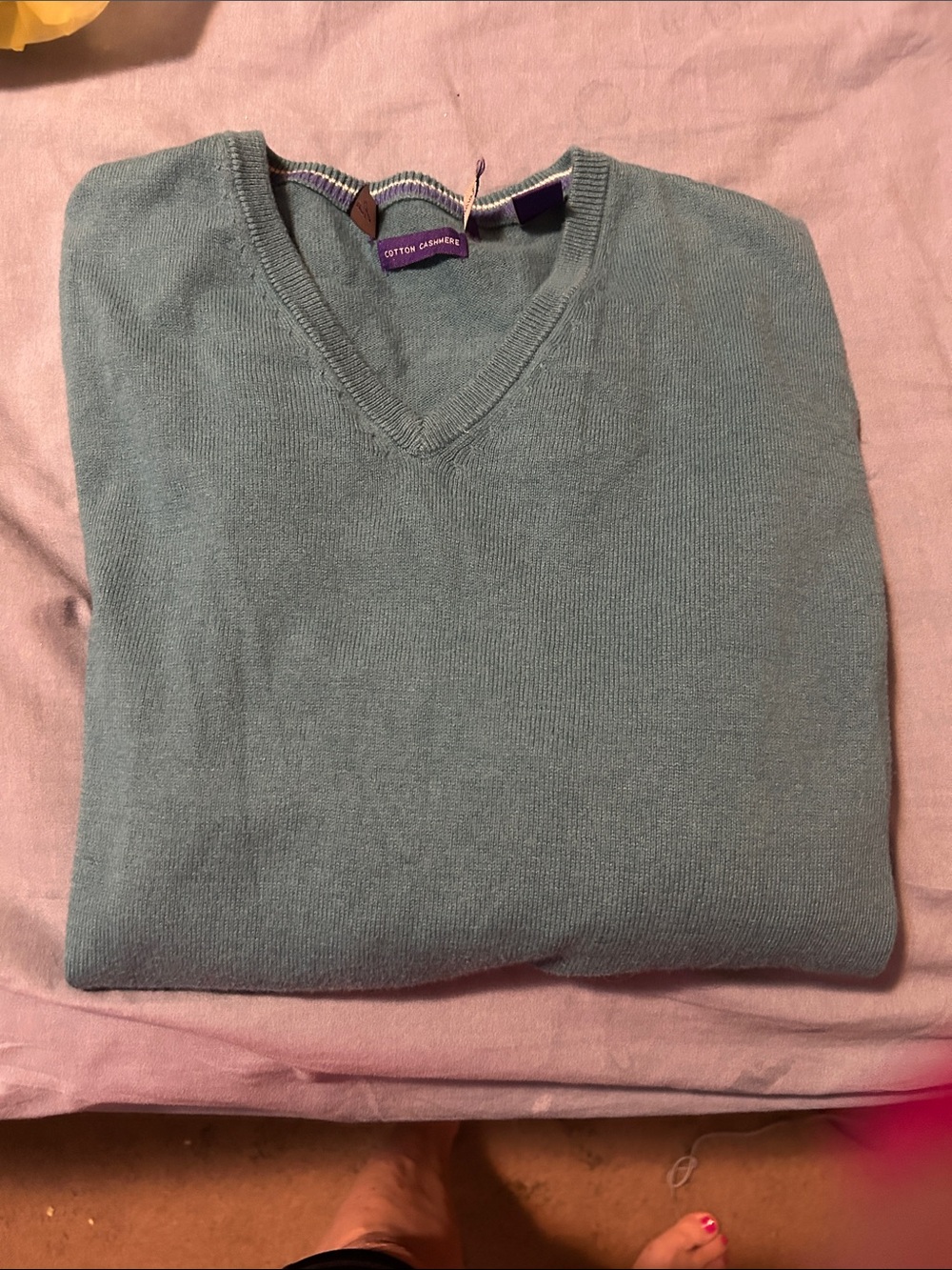 Alan Flusser Men's V-Neck Sweater in Seafoam Green